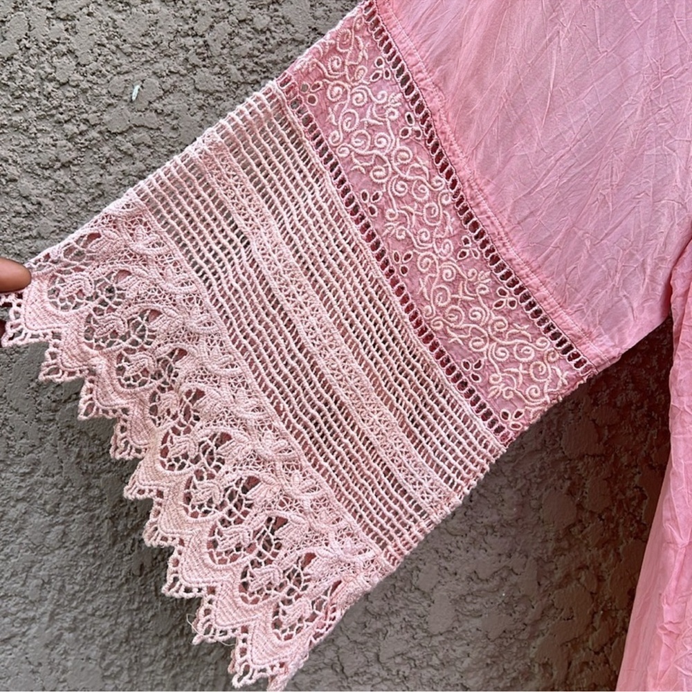 RARE Johnny Was Pink Bell Sleeve Tunic w Asymmetrical Ruffles Size 1X
Blouse Top - Picture 4 of 11